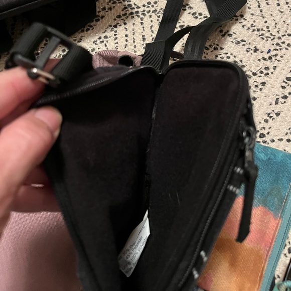 Lot of 3 Dakine/Po Campo Travel Crossbody Bags & Wallets - Picture 9 of 9